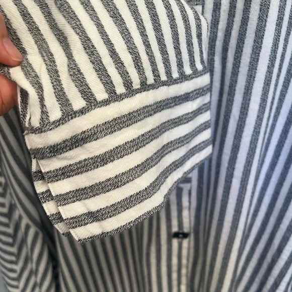 **SOLD** Soft Surroundings Standout Striped Shirt Size 3X - Picture 6 of 10